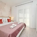 Kozina Apartman Zára